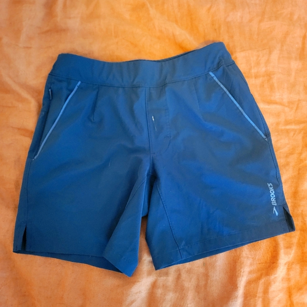 Mens Brooks running shorts some xs